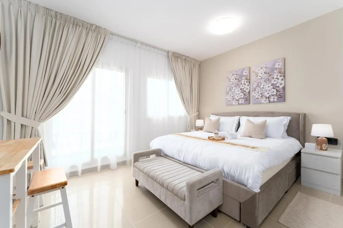 Calm And Elegant Apartment Near Yas Island Абу-Даби