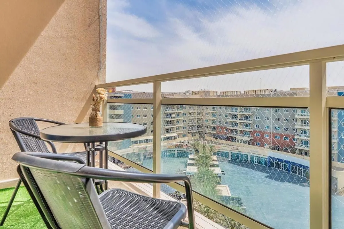 Calm And Elegant Apartment Near Yas Island Абу-Даби
